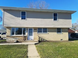 10330 S 81st Ct, Palos Hills, IL