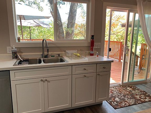 4th image of 15880 Callayomi St