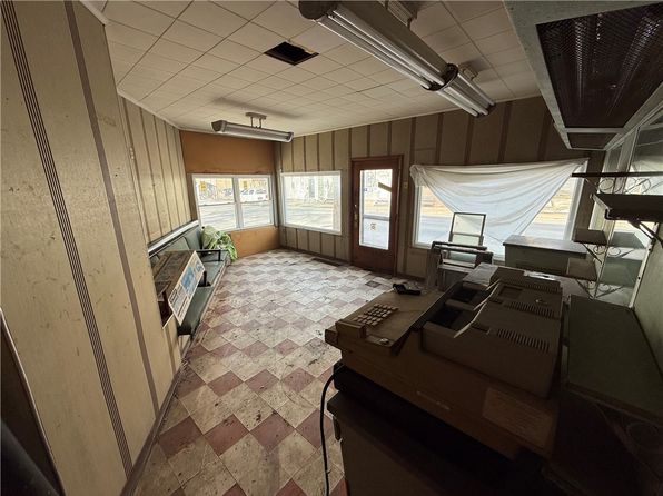 pittsburgh-pennsylvania-87992086 picture