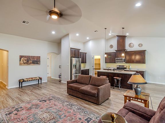 5th image of 11610 Picacho St