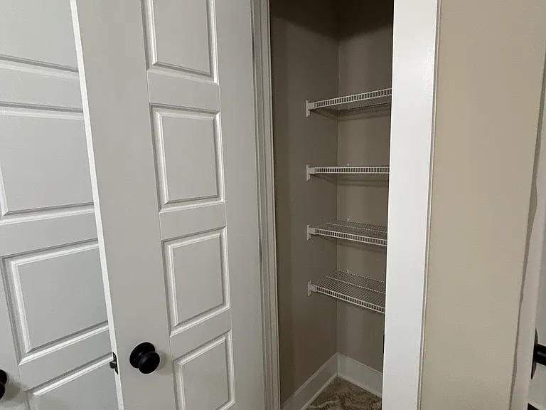 235 Brook Cv — Photo 12