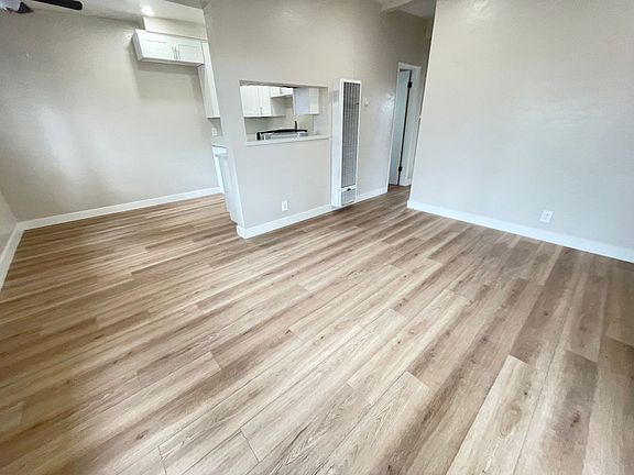 3rd image of 500-565 N Citrus St #503