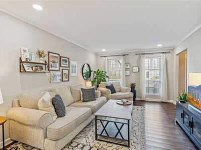 13 Queen Anne Pl NW, Atlanta, GA, 30318