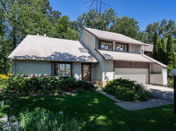 13 Lakewood DRIVE, Wind Point, WI 53402