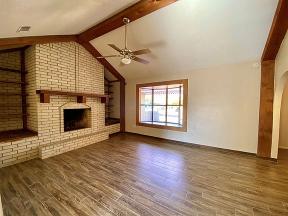 5th image of 869 Guadalajara Dr