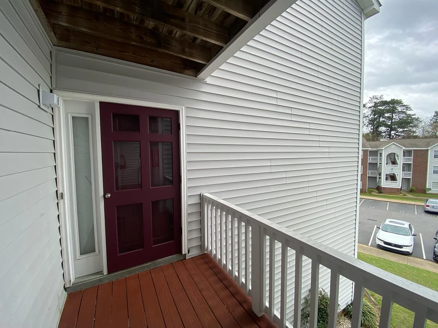 3 bed, 1350 sqft, $1,425 — Photo 2