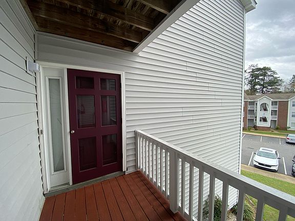 2nd image of 342 Waterdown Dr APT 8