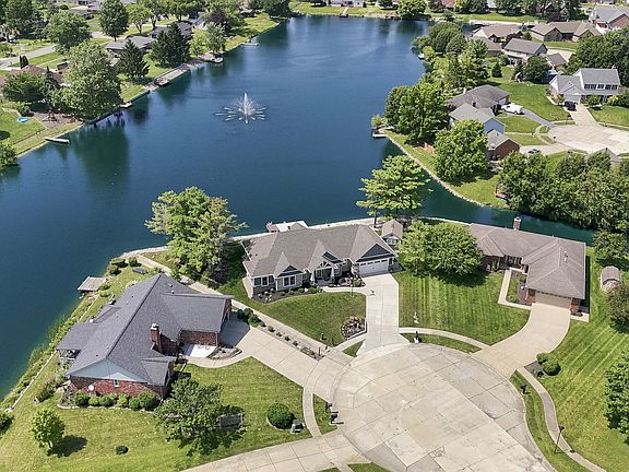 3rd image of 34 Colony Ct