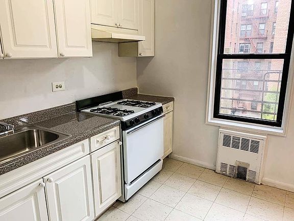 3rd image of 144-20 41st Ave #318