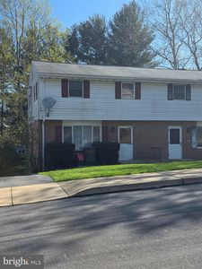 321 Fulton St, Akron, PA, 17501