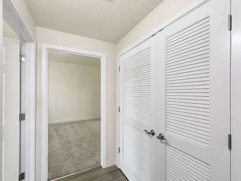 Luxe Ripon Apartments — Photo 27