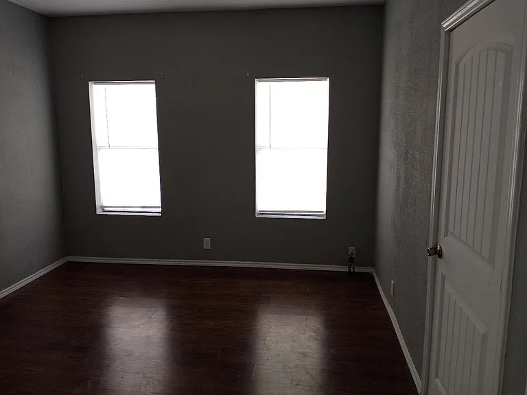 404 E Drexel Ave — Photo 15
