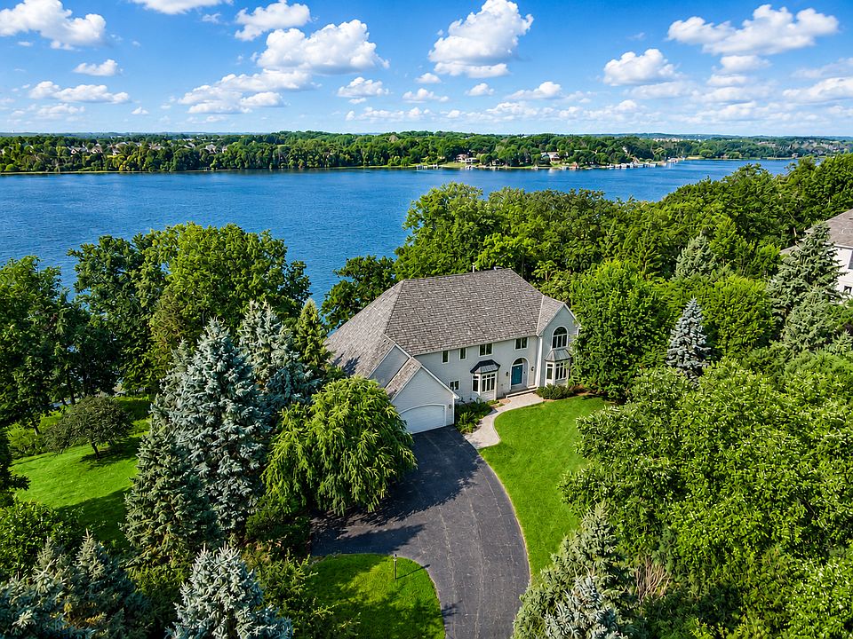 1st image of 1355 Bavarian Shores Dr