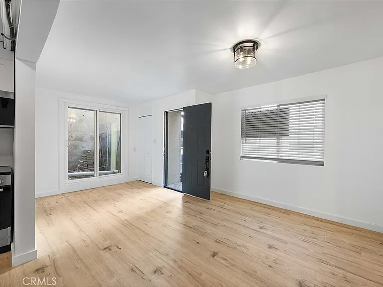 1303 N Beverly Glen Blvd — Photo 5
