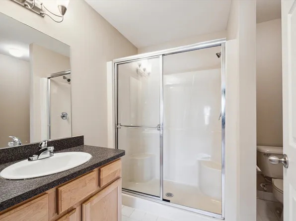 22089 Parkview Dr, Taylor, MI 48180