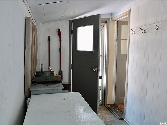 4th image of 106 Garry STREET