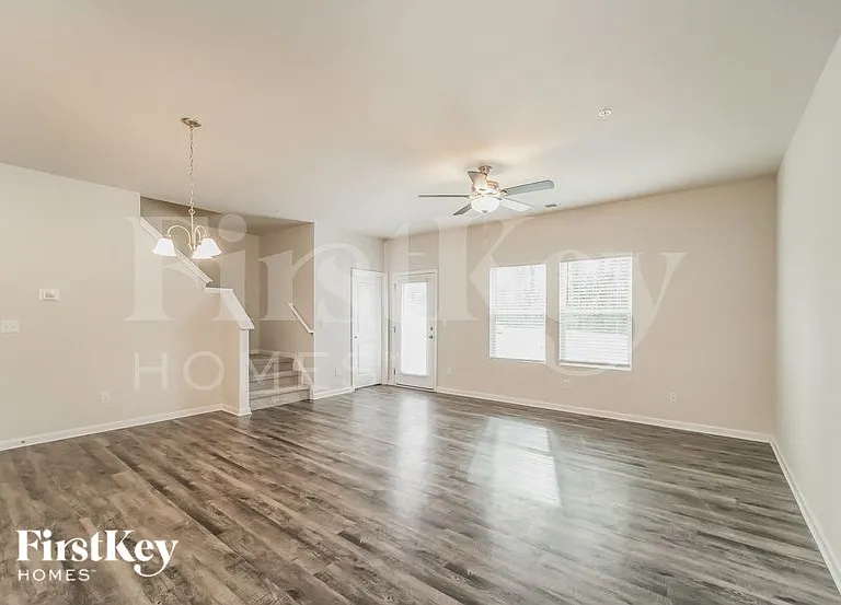 9417 Village View Ct NW — Photo 3