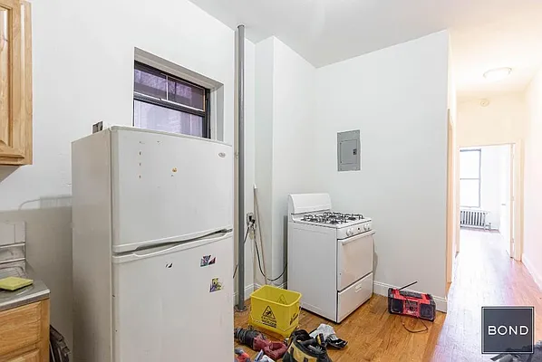 Rented by Bond New York | media 6