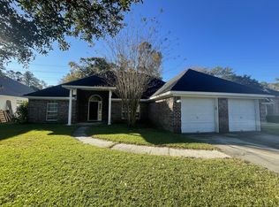 105 Laurens Ln, Savannah, GA 31419