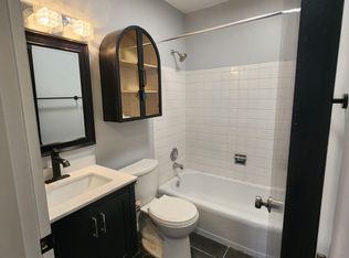 113 Sunny Meade Ln #2, Madison, WI 53713