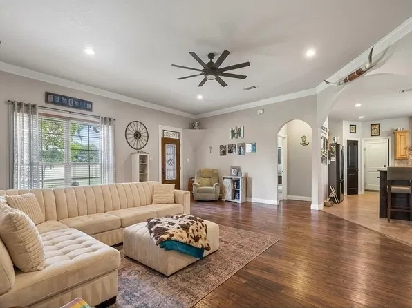 505 Vz County Road 2701, Mabank, TX 75147