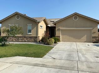 1768 W Summer Blossom Way, Hanford, CA 93230