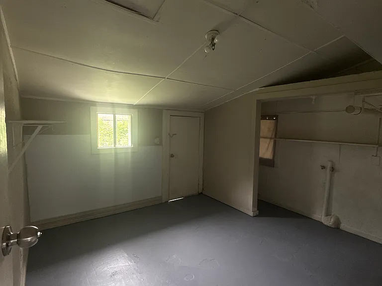 923 McCall Ave — Photo 10