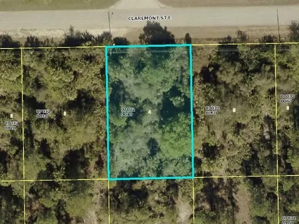 1214 Claremont St E, Lehigh Acres, FL 33974