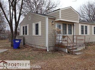 708 W 1st St, Junction City, KS 66441