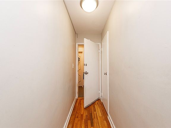 4th image of 844 Thorn St APT 62