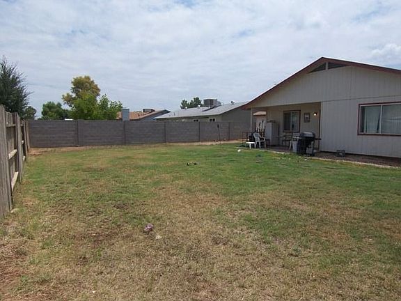 Large Yard, Why Rent?