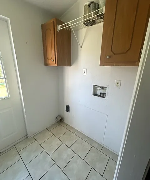 703 S Davis St — Photo 3