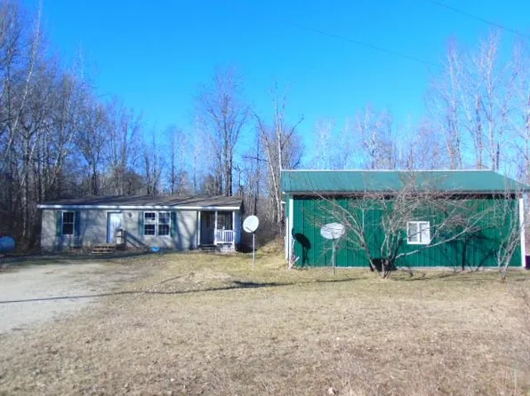 5760 W Curtis Rd, Coleman, MI 48618