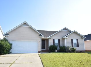 1460 Aultroy Dr, Fayetteville, NC 28306