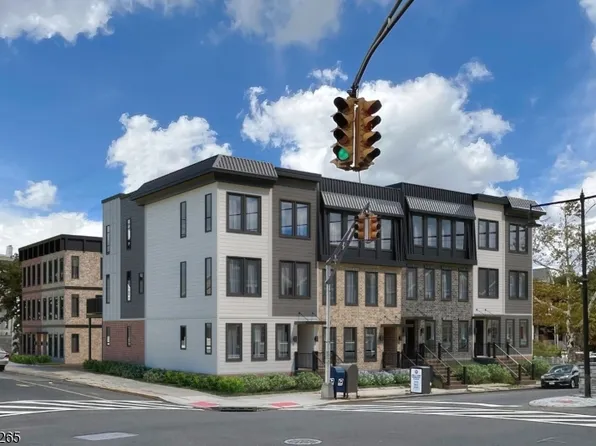 504 Davis Ave, Harrison Town, NJ 07029