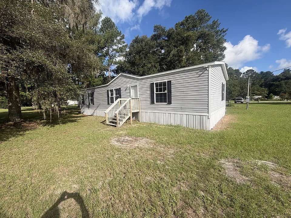 1080 Poppell Farms Dr SE