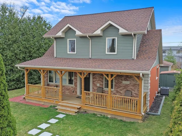 6954 Garden Ln, Bridgeview, IL 60455