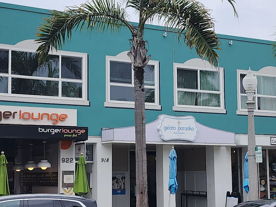916-922 Orange Ave.