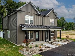 2065 Aster Dr, Jeffersonville, IN 47130