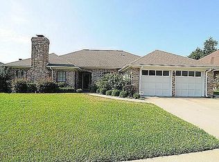 2516 Morningside Dr, Bedford, TX 76021
