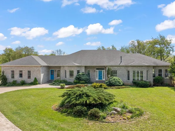 588 County Road 2400, Dewey, IL 61840