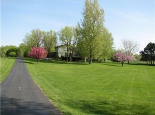 8500 Morris Hills Rd, Toddville, IA 52341