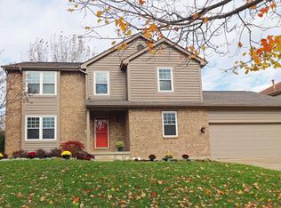 7576 Creekbend Dr, Pickerington, OH