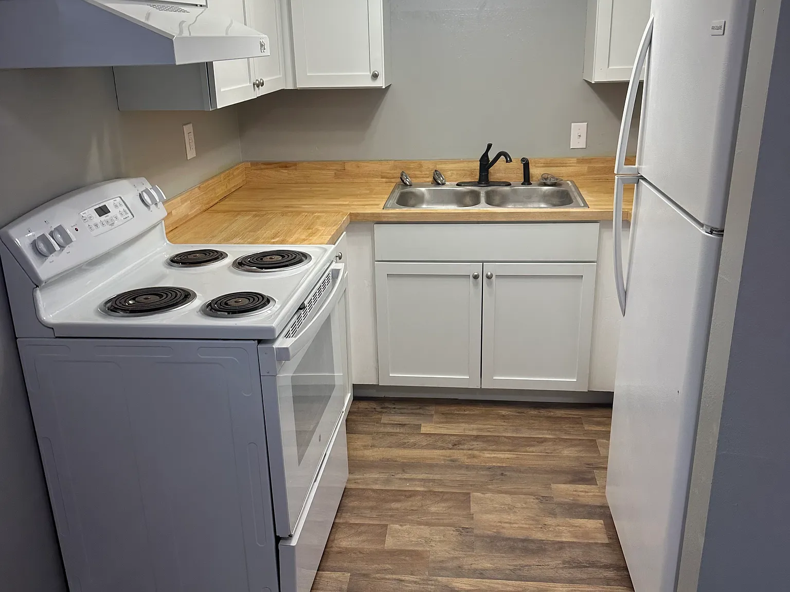 2 bed, 875 sqft, $1,200 — Photo 3
