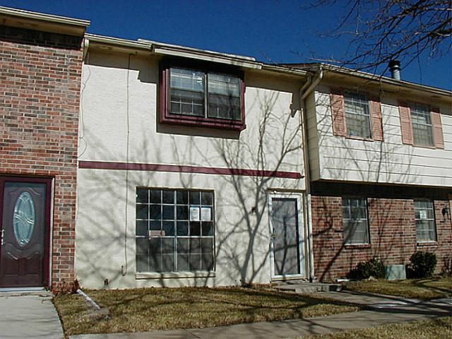 1st image of 32 E Mountain Ln