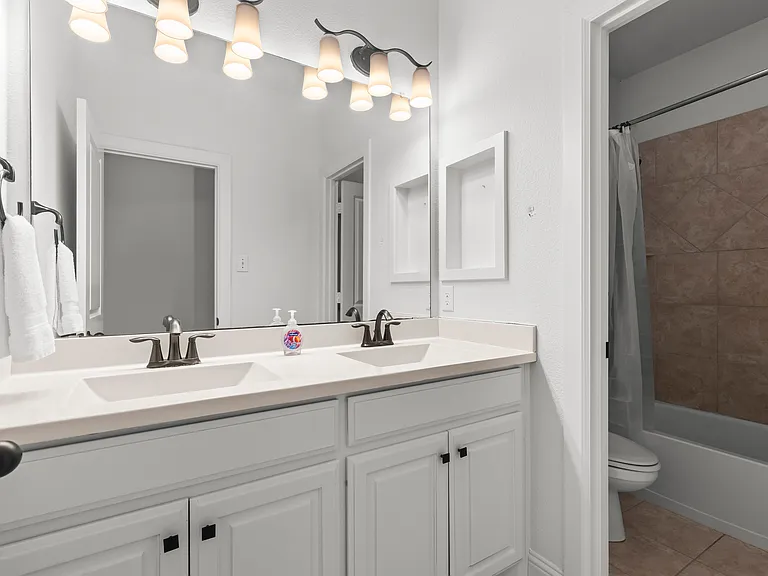 215 Palacio St — Photo 25