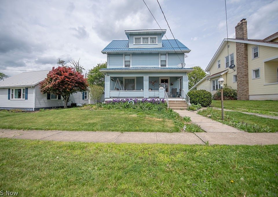 1st image of 77 4th St NE