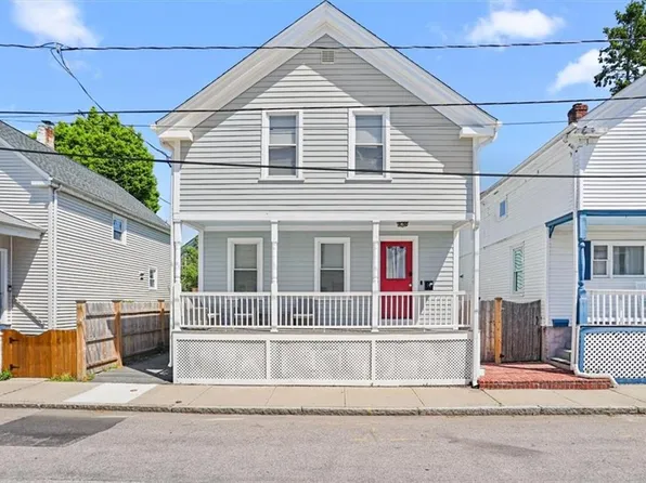 14 Lucas Ave, Newport, RI 02840