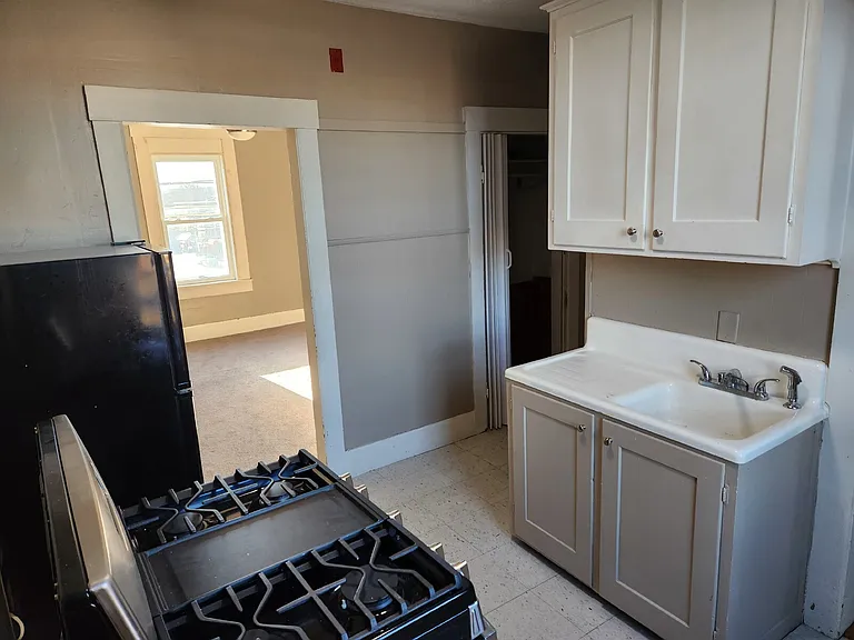 103 W Pearl St #3 — Photo 4
