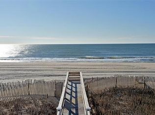 1341 Flying Point Rd, Water Mill, NY 11976